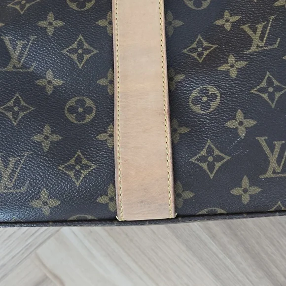 Louis Vuitton Manhattan Monogram Logo Black and Tan Handbag - Picture 5 of 10